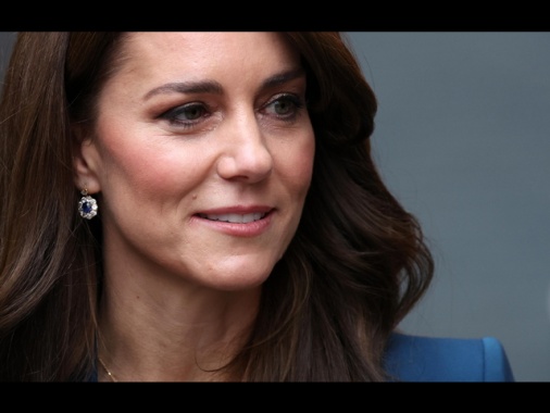 Kate annuncia, 'sono in remissione dal cancro'