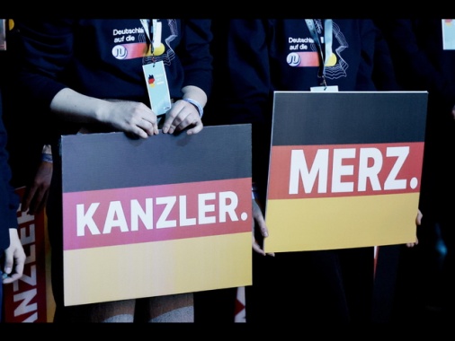 Germania, in ultimo sondaggio Cdu prima, Afd al 21%, Spd al 15%