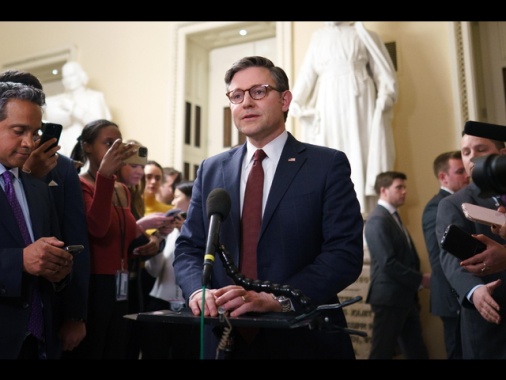 Speaker Camera Usa, Zelensky dovrebbe dimettersi