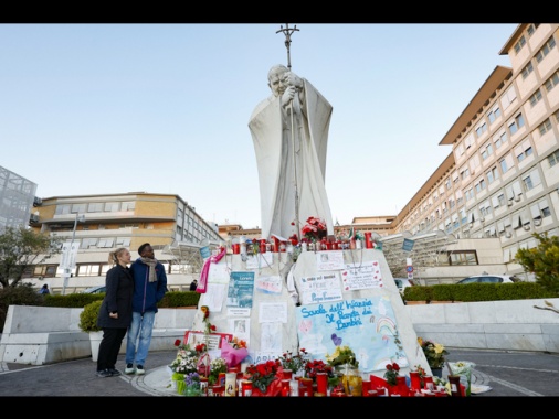 Il Papa ha riposato bene questa notte