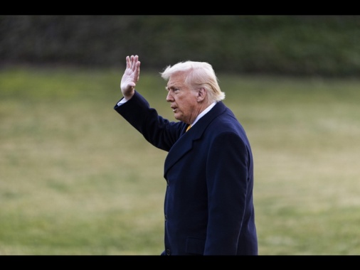 Media, 'Trump vuole togliere 35mila soldati dalla Germania'
