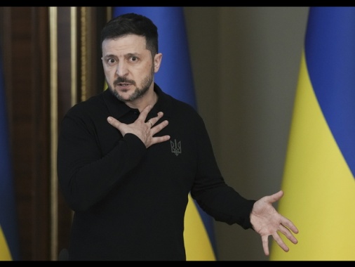 Zelensky, Putin comincia Venerdì Santo con raid su ucraini