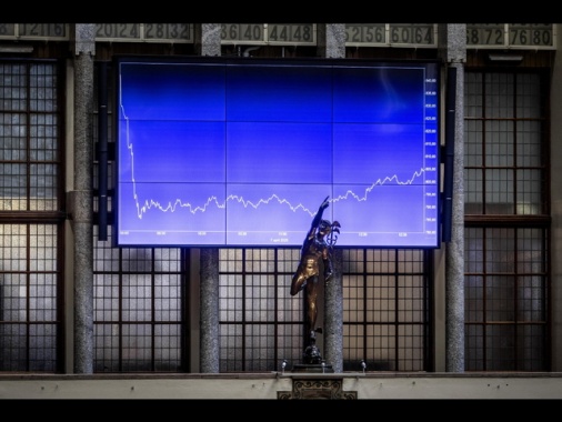 Borsa: Asia incerta con la proroga sui dazi cinesi e la Fed