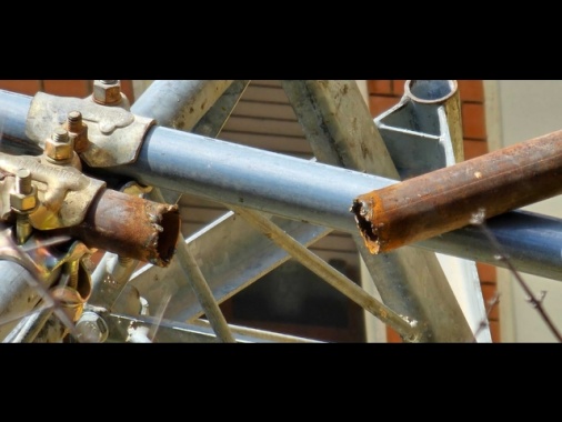 Operai morti a Napoli,tubo spezzato sul punto di saldatur