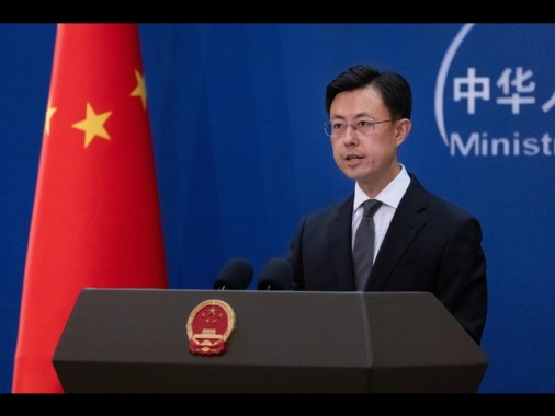 Cina, 'sanzioni europee all'Iran mossa non costruttiva'