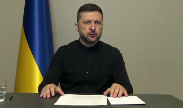 Volodymyr Zelensky in collegamento con il Forum di Cernobbio