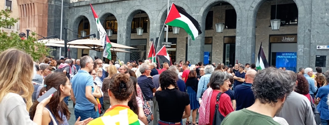 Varese in piazza per la Palestina
