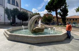 Torna l’acqua nella fontana di piazza San Michele