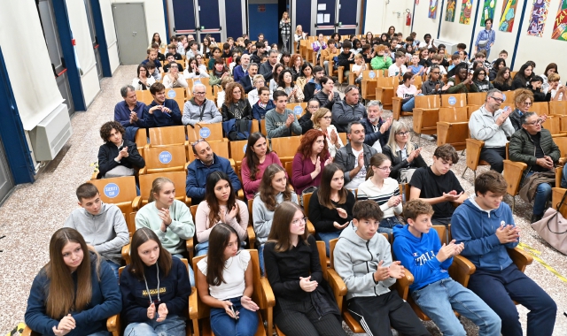 La cerimonia di premiazione degli studenti  (foto Domenico Ghiotto)