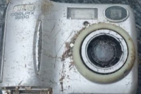 Trovata a 2.193 metri una macchina fotografica smarrita vent’anni fa