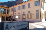 La minoranza di Laveno: «Atteggiamenti intollerabili dal sindaco»