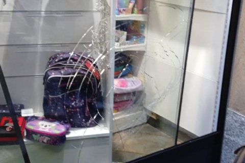 Raid notturno, assalto alla cartoleria