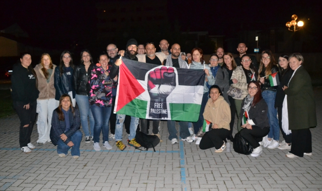Luci sulla Palestina: «Il genocidio riguarda anche la sanità»