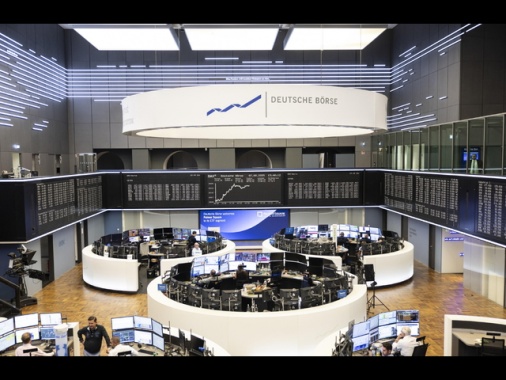 Borsa: Europa contrastata, Parigi +0,31%, Francoforte -0,2%