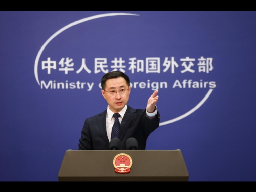 Cina, 'gli Usa correggano le pratiche sbagliate sui dazi'