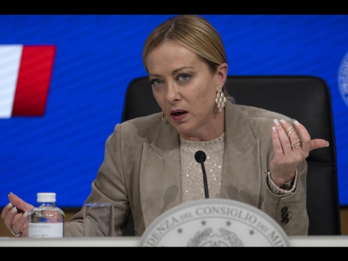 Meloni, concentrate le risorse su ciò che conta per gli italiani