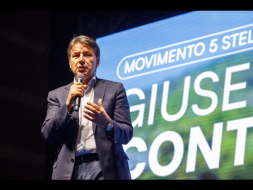 Da giovedì iscritti M5s al voto per la conferma di Conte