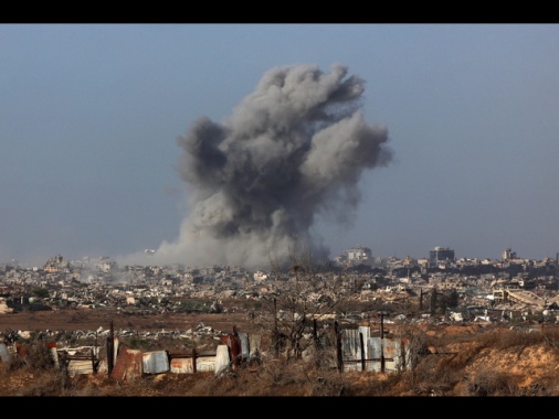 Axios, Israele ha informato gli Usa prima del raid a Gaza