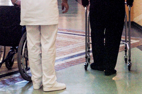 Operatore sanitario accusato di violenza sessuale