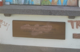 Vandali contro la cappelletta: rabbia a Ferno