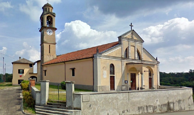 La frazione di Revislate a Gattico-Veruno sarà riqualificata. Nella foto, la chiesa