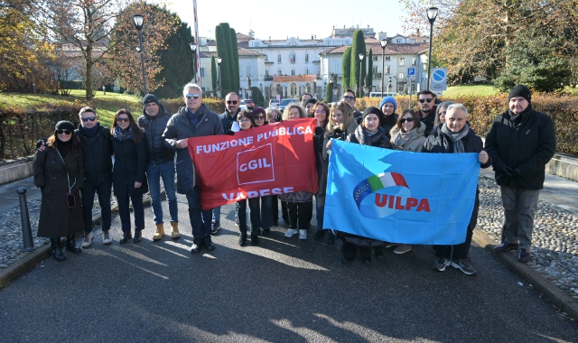 Varese, Ispettorato del lavoro: presidio in Prefettura