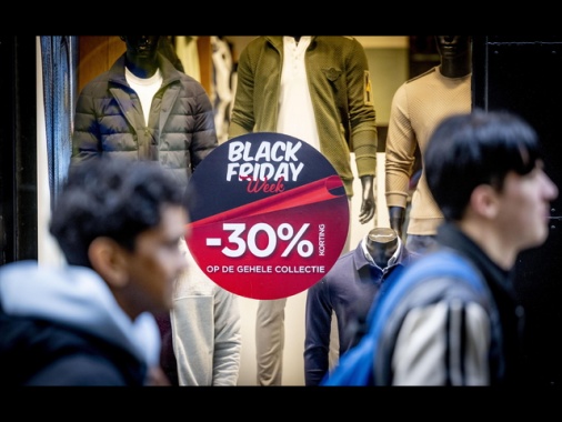 Confcommercio, black friday al galoppo, giro d'affari +20%