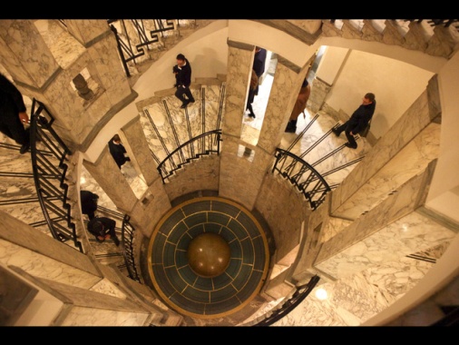 Borsa: Milano chiude positiva (+0,21%), terremoto Montepaschi