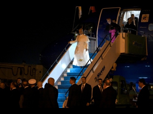 Il Papa visita Moschea Blu, muezzin 'non ha pregato'