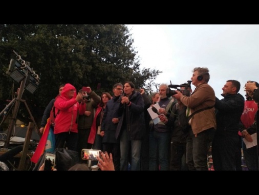 Schlein, 'per il ponte Stretto buttati 13 miliardi'