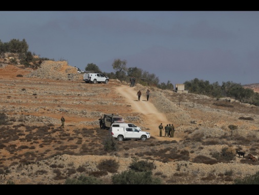 Volontaria, 'aggrediti dai coloni con calci e pugni'