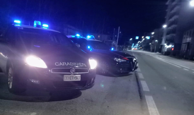 Sferra un pugno al carabiniere: arrestato a Domodossola