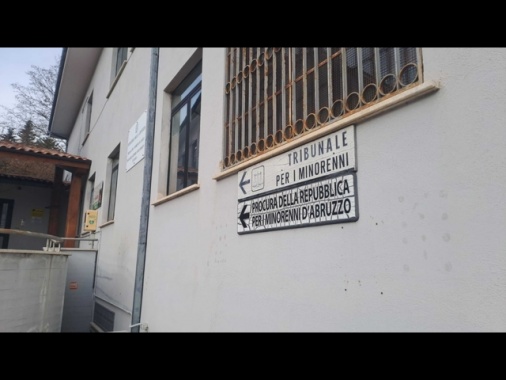 Famiglia nel bosco, il Tribunale si riserva