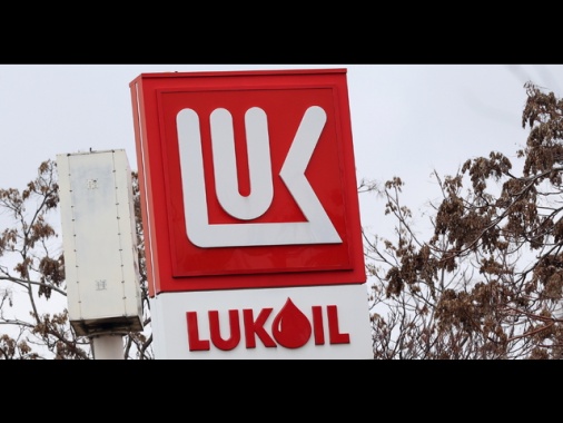 Gli Usa sospendono alcune sanzioni contro la russa Lukoil