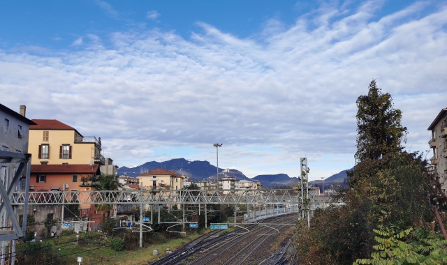 Il cielo sopra Varese venerdì mattina 5 dicembre