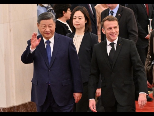 Macron, 'dazi alla Cina se non riduce il deficit con l'Ue'
