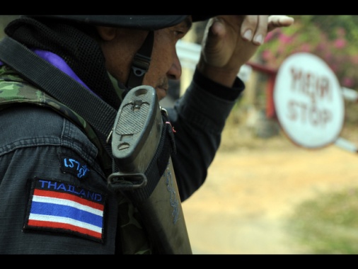 La Cambogia accusa la Thailandia: 'Continua a bombardare anche dopo la tregua'