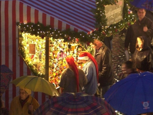 Germania, sventato piano di attacco a un mercatino di Natale in Baviera