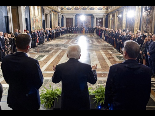 Mattarella, inediti centri opachi di potere disinformano