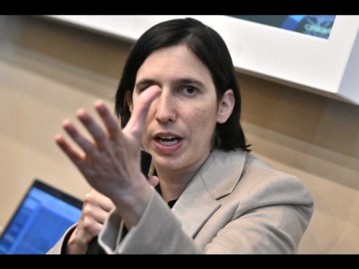 Schlein, Meloni racconta paese inesistente, Manovra è sbagliata