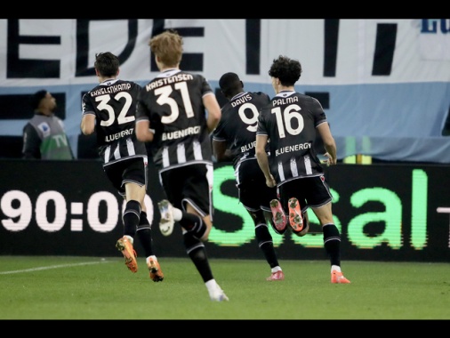 Calcio: Lazio sugli arbitri 'errori a nostro sfavore, chiediamo rispetto e uniformità'