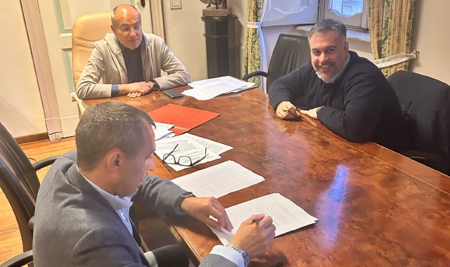 A Palazzo Estense la firma del  contratto per la gestione dell’ippodromo con i soci di Varese Turf & Sport  e il direttore generale Tramontana