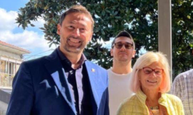 Il sindaco di Caronno entra in Forza Italia