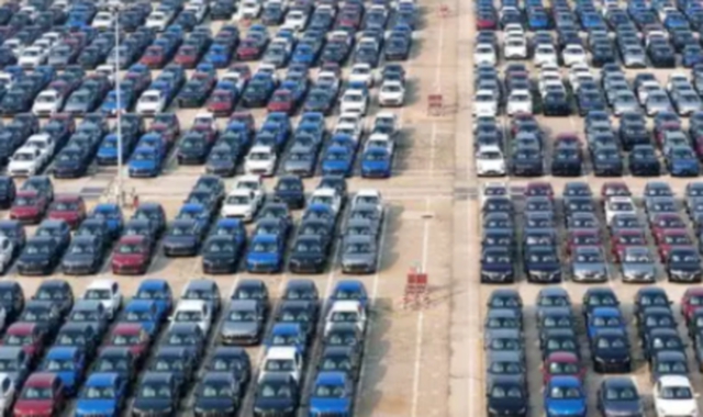 Poche auto nuove vendute nella Confederazione. L’età media di una macchina è 10,5 anni