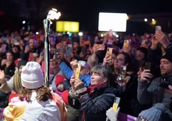 Il messaggio universale della Fiamma stona sulla realtà locale