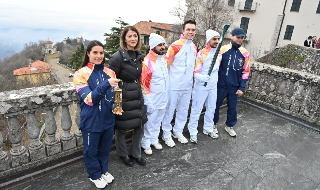 La Fiamma di Milano-Cortina corre anche al Sacro Monte
