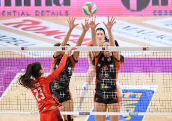 Una Uyba solida spazza via Macerata