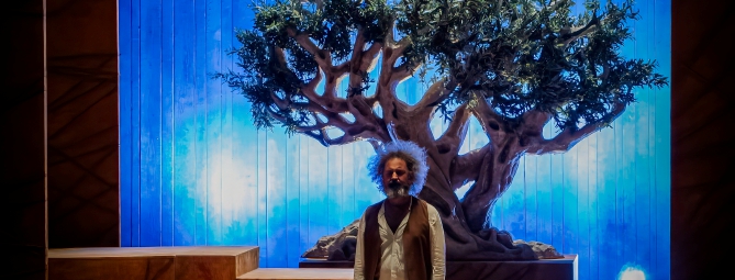 Simone Cristicchi è Franciscus