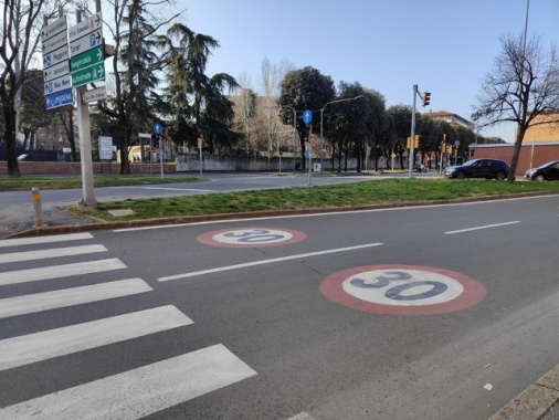 Tar annulla 'Bologna Città 30'. Salvini, bene lo stop