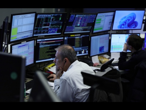 Borsa: l'Europa chiude contrastata con Trump a Davos